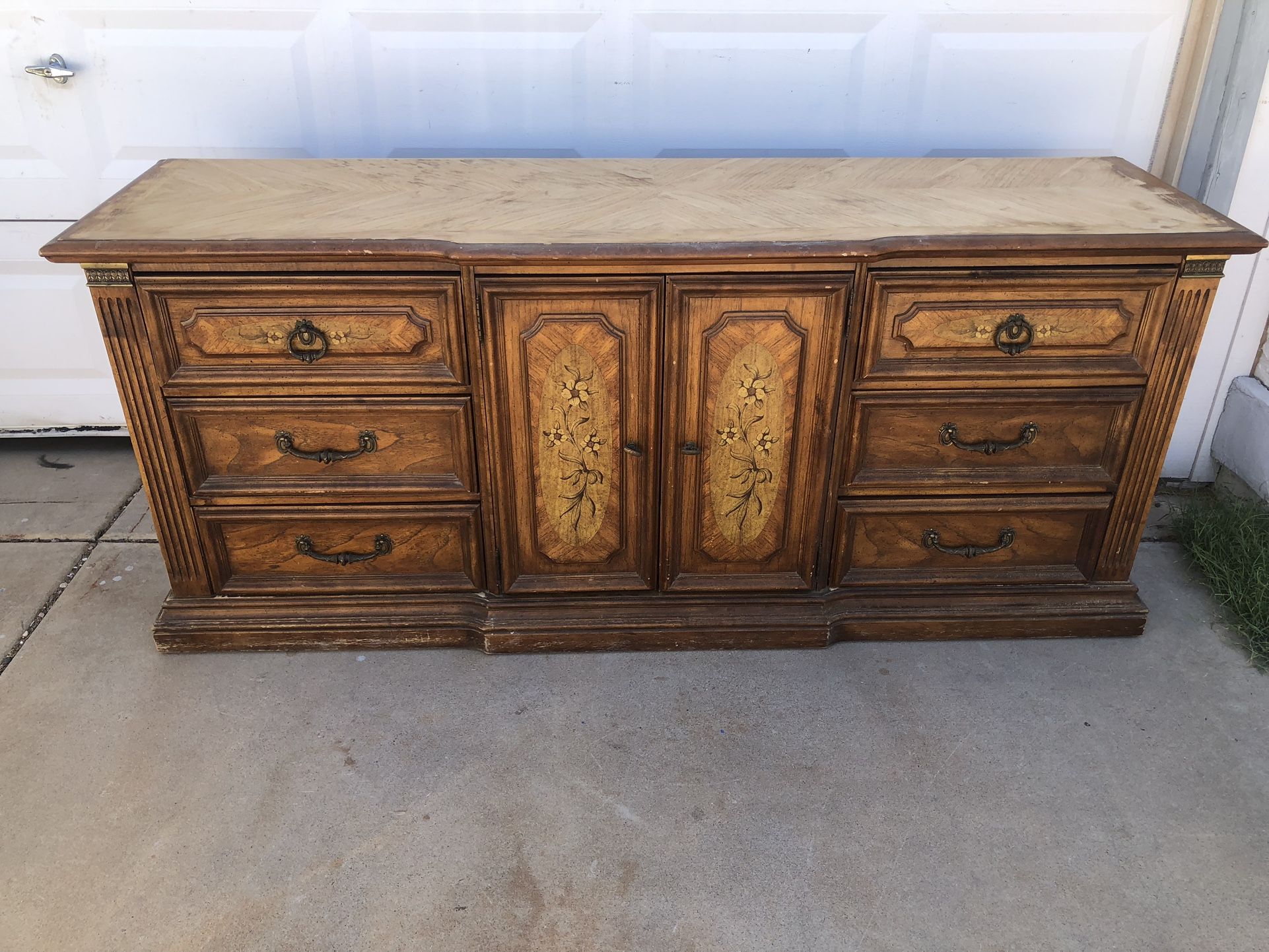 Stanley Vintage Nine Drawer Dresser