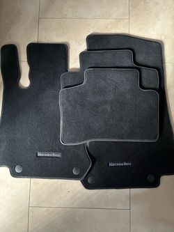 Car Mats x4  -Mercedes Benz