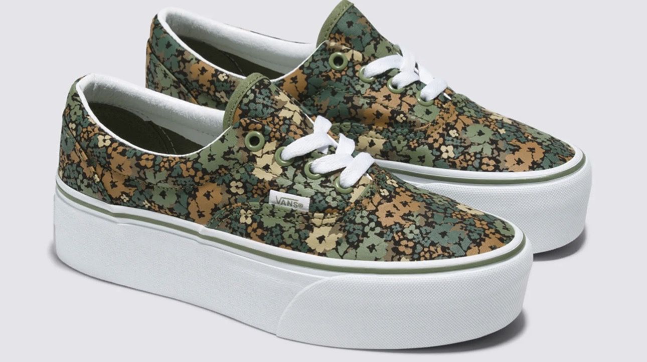 Vans Women’s Size 6 Men’s Size 4.5 And Brand New Condition Never Been Worn