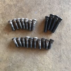Toyota Tacoma Wheel Studs