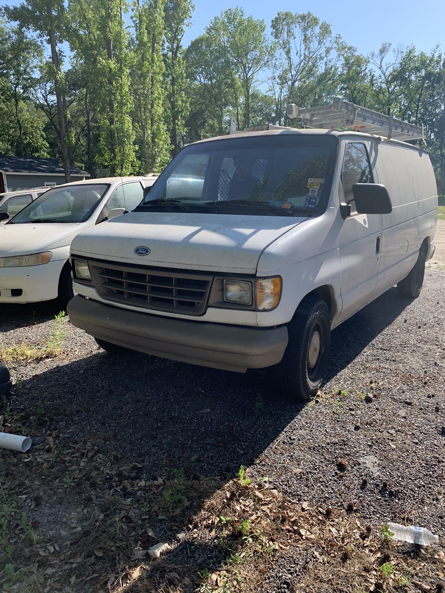 1996 Ford Econo new transmission 20,000 miles new tires price $700 Honda New tires only need transmission $500 2001 Mazd Tribut only need transmissio