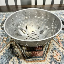 Vintage 11” Colander Strainer Aluminum 3 Footed 7 Star with Handles