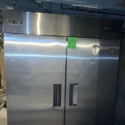 U Star Two Door Freeze 