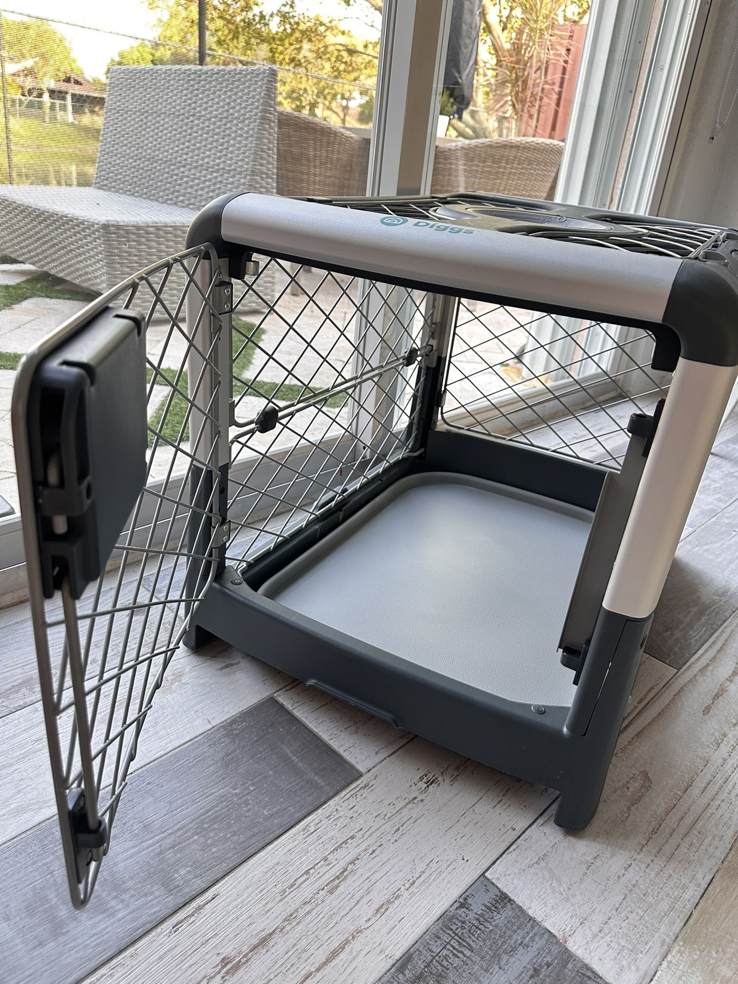 Diggs Revol Small Dog Cage Pet carriers & Houses