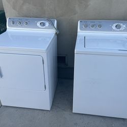 Electric dryer For Sale Like New 