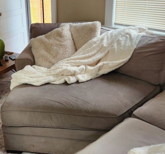 Partial Couch 
