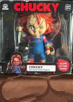 Chucky Vinyl Figure