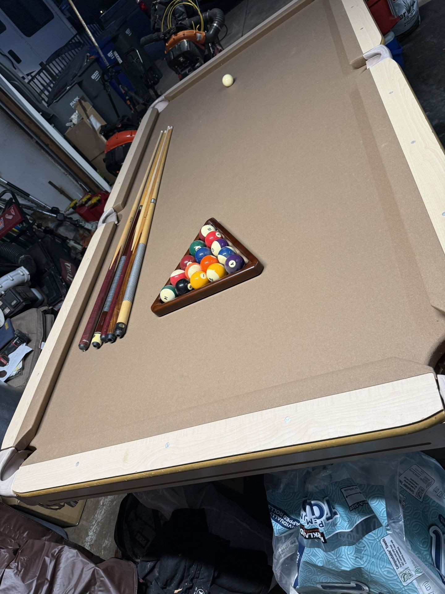 Pool table