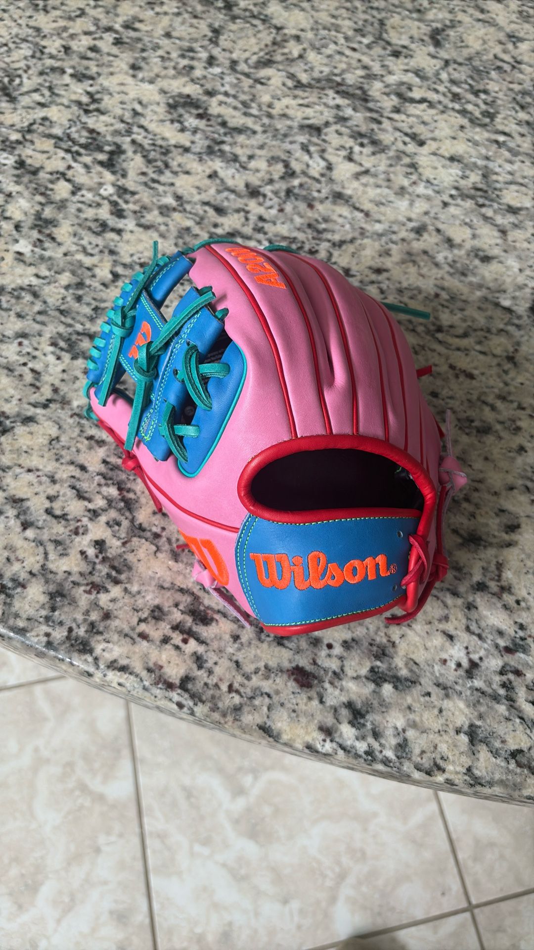 Baseball Glove A200 Wilson 11.5 Lefty