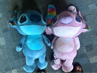 Pareja de peluches de stich
