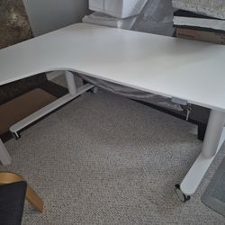 Ikea Height Adjustable Table With Electric Motor 