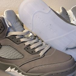 Wolf Grey 5 