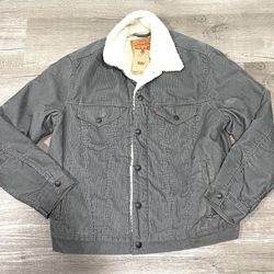 Levi's USA Sherpa Vintage Fit Relaxed Grey Button Outdoor Jacket Mens  Medium New for Sale in Anaheim, CA - OfferUp