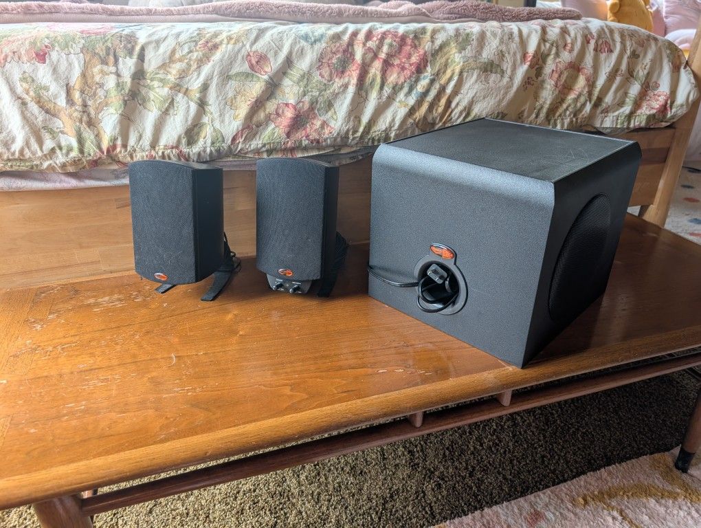 Klipsch 2.1 Computer Speakers 