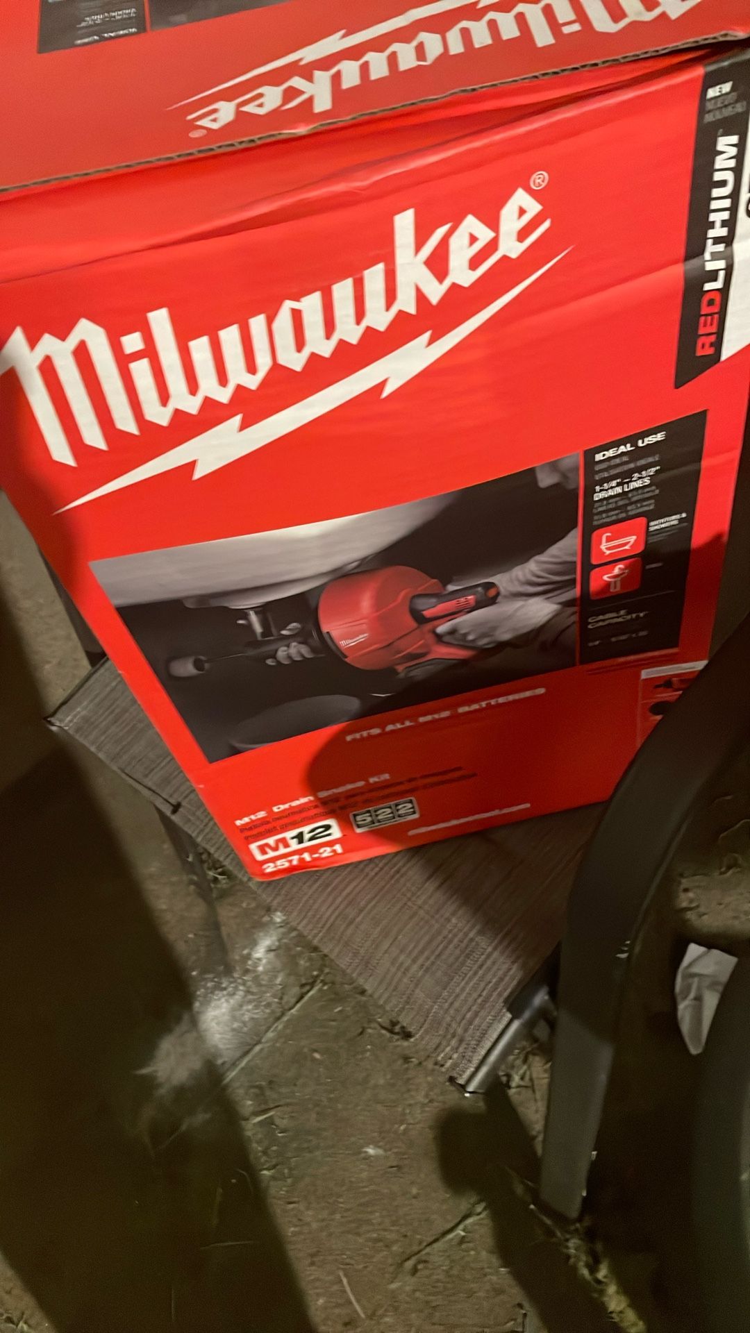 Milwaukee cordless auger