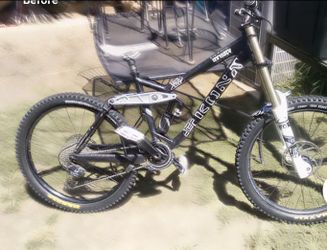 Kona Stinky – Upgraded Freeride/DH Bike – Fox 40 + Cane Creek Double Barrel – $550
