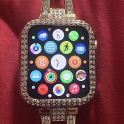 Apple Fitness Smart Watch SE