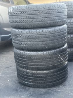SET OF TIRE 235 50 19 CONTINENTAL 85% LIFE