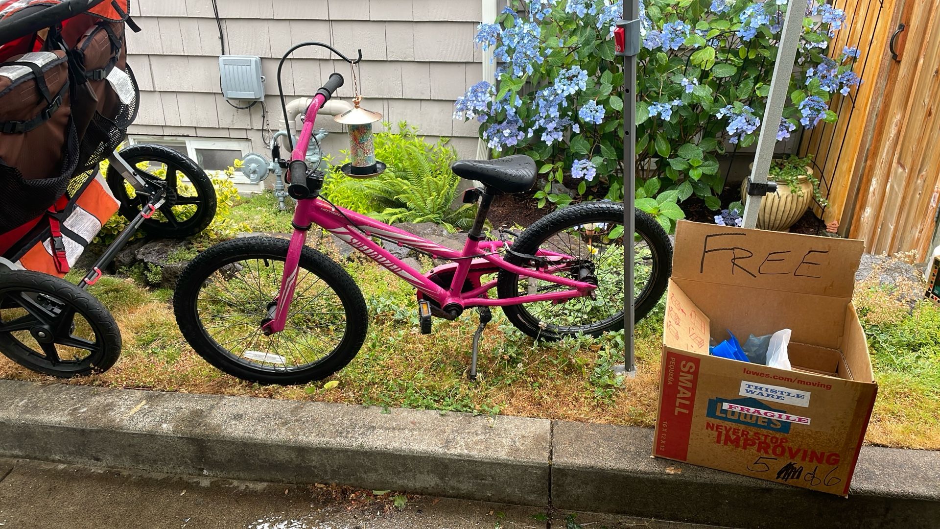 Specialized, hot rock girls bike