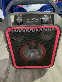 Blackweb Portable Speaker
