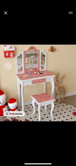 Lil girls vanity