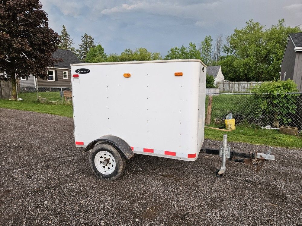 ENCLOSED TRAILER 4X6