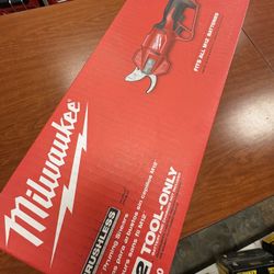 Milwaukee new Pruning Shear 12M Brushless 