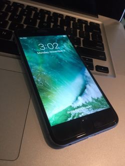 iPhone 6 64GB UNLOCKED 10/10