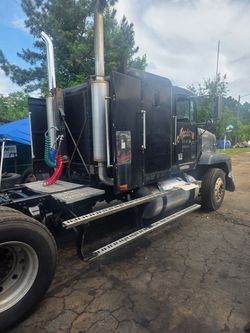 1995 Freightliner FLD