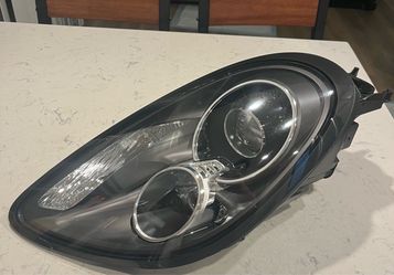 2012-2016 Porsche Boxter 981 Cayman LH Driver Xenon HID Headlight 98163one23504 OEM