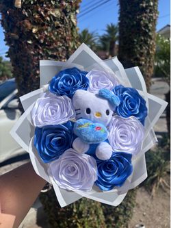 Hello kitty eternal rose bouquet