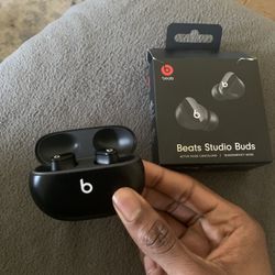 Beats Studio Buds