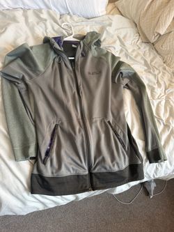 Nike LeBron men’s zip up