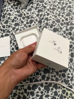 AirPods Pro 2 and AirPods 4 nuevos