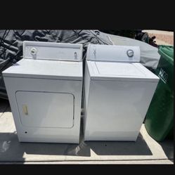 selling a pair $500 Set Whirlpool Washer And Kenmore Gas Dryer