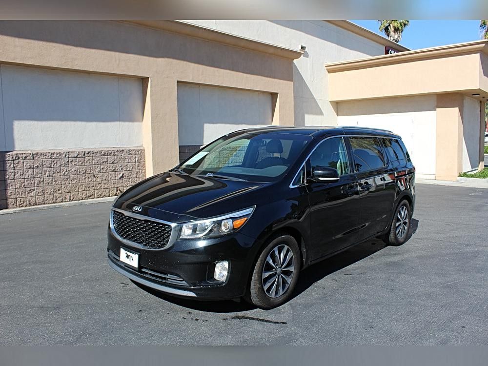 2016 KIA SEDONA SX