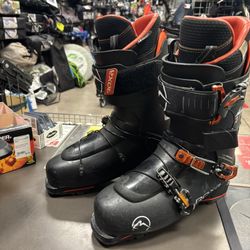 Used Roxa R3 Ultralight 110 Ski Boots Size 29.5 (11.5)