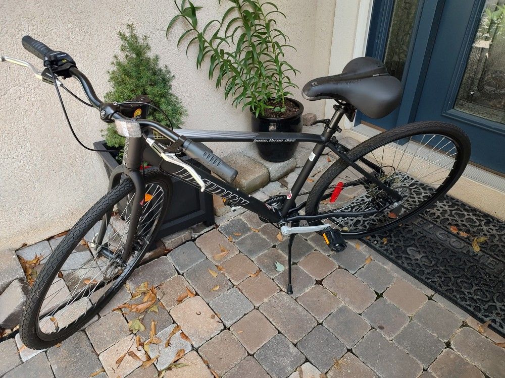 Infinity Disc Three Commuter Bike