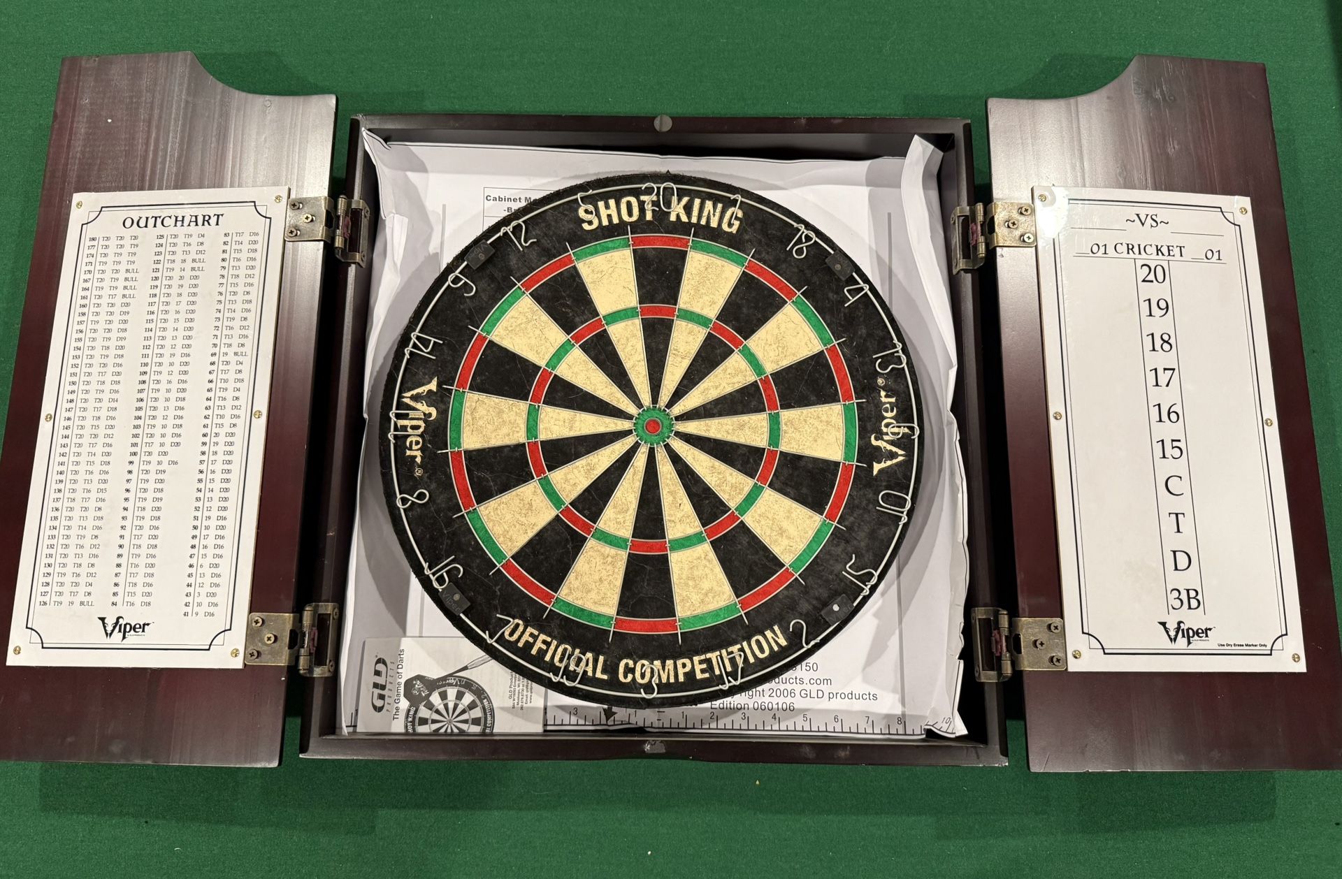 GLD Viper Cabinet Dartboard
