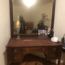 Solid Wood Antique Bedroom Vanity 