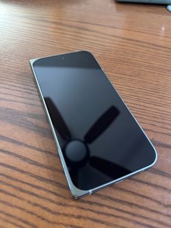 Google Pixel 11 Pro Fold Olive (Like New)