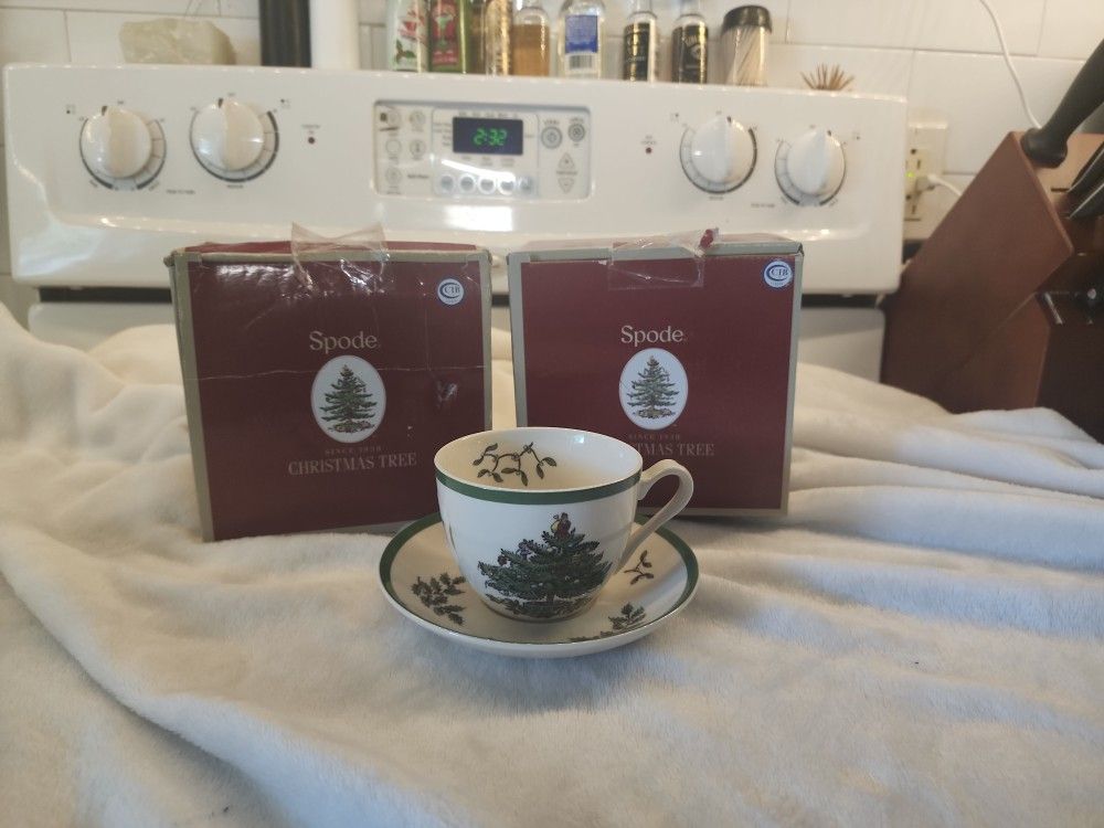 Spode 1938 Christmas Tree Tea Cup And Saucer