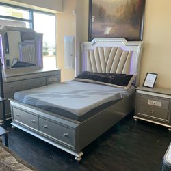 Queen Bed Room Set( Includes Queen Bed Frame, Dresser, Mirror, 1 Night Stand)