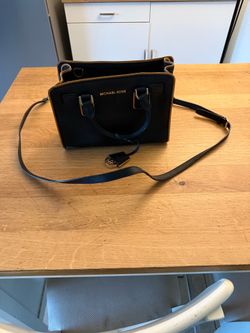 Black Michael Kors Purse