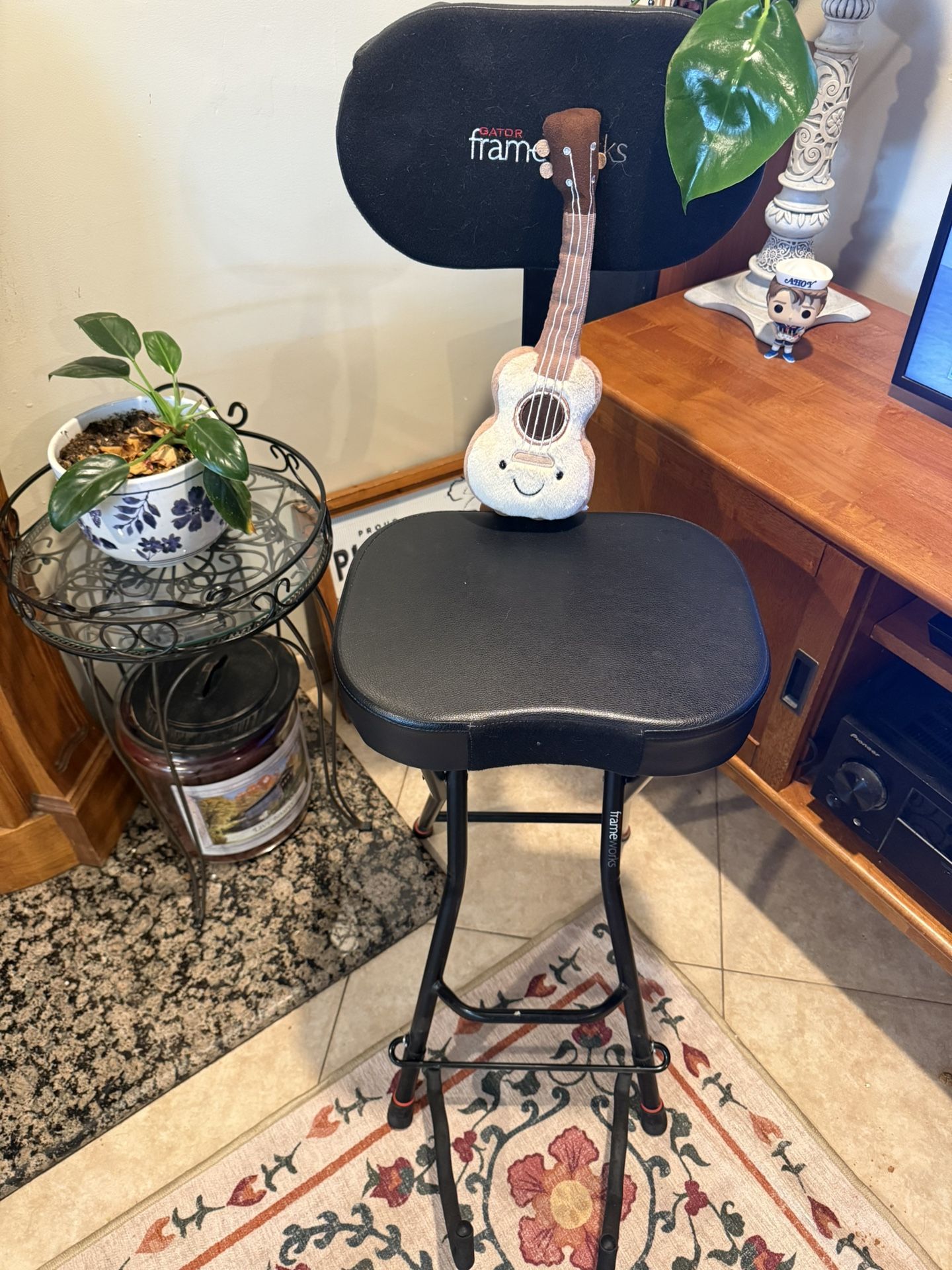 Gators Frameworks Guitar Seat with Padded Cushion