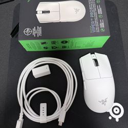 Razer Viper V3 Pro White Edition Mouse