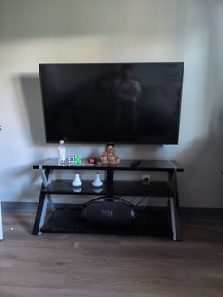 Samsung Smart TV + Stand