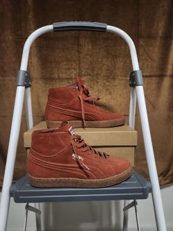 Puma High Top Sneakers