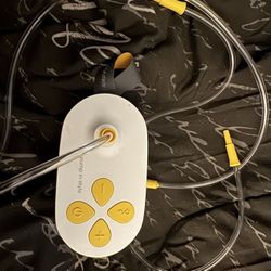 Medela Double Electric Breast Pump Kit Pump In Style® with MaxFlow