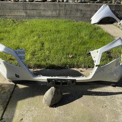 2021 - 2022 Nissan Rogue front bumper